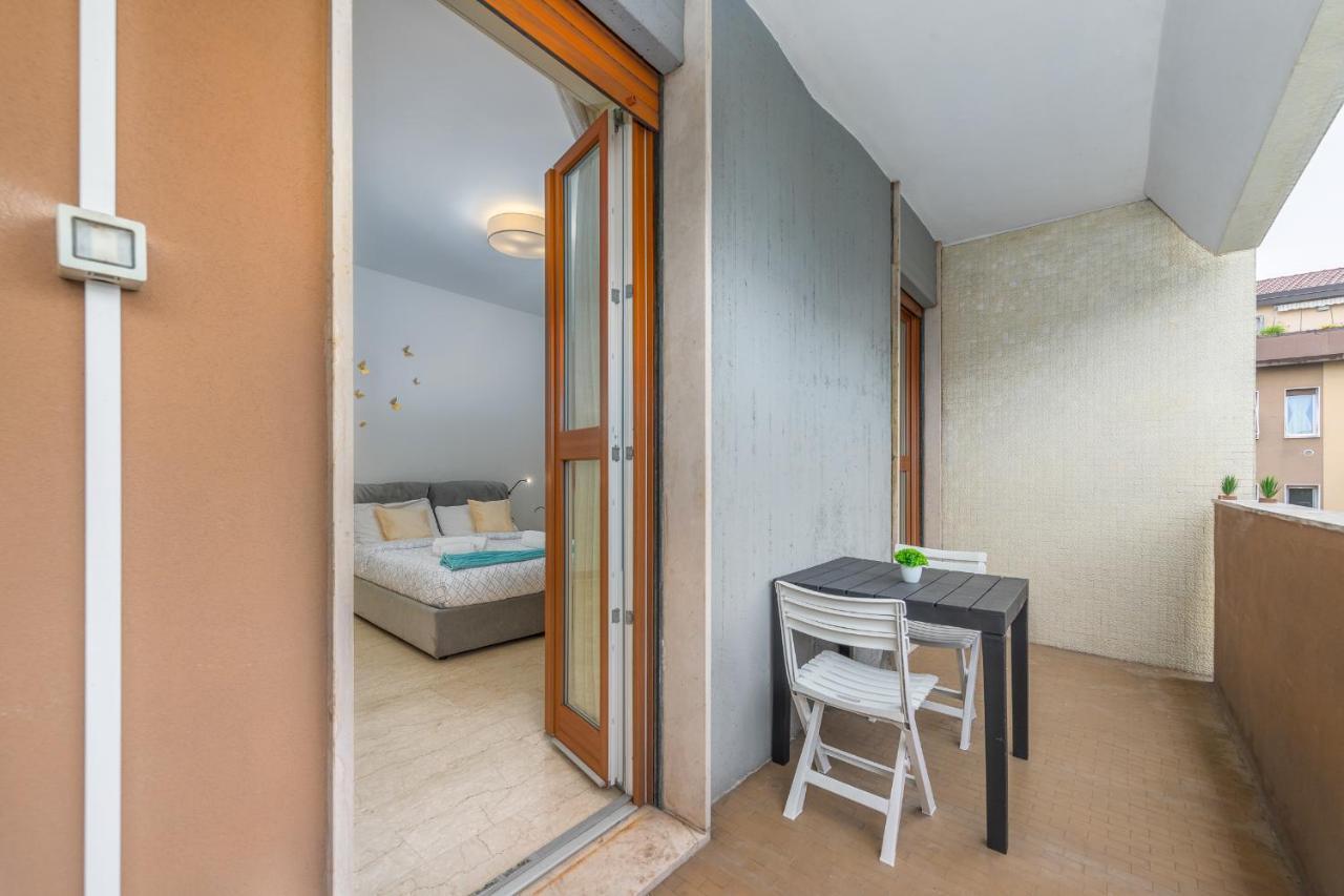 Niguarda-Zara Xxl Home,Two Balconies,Wifi,Family Milaan Buitenkant foto